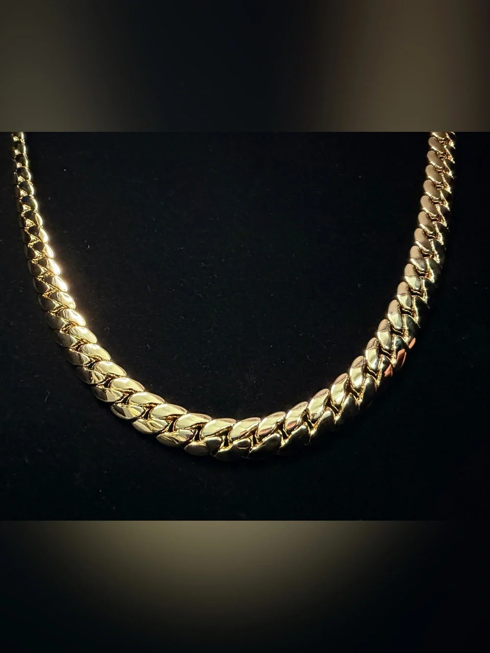 Miami Cuban 22in 8MM 14K Stamped gold filled necklace w/Box Lock. Rare Length